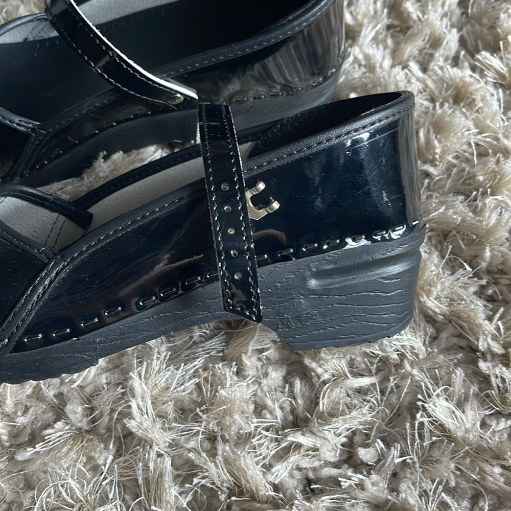 Swedish Clogs - Picture 2 of 4